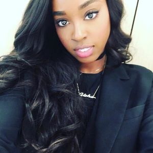 Meet your Posher, Aisha